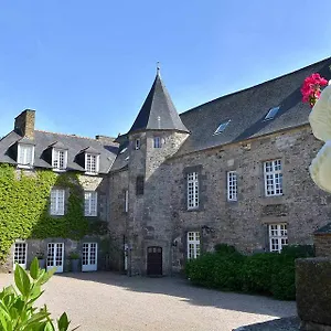  Bed & Breakfast Chateau De La Motte Beaumanoir